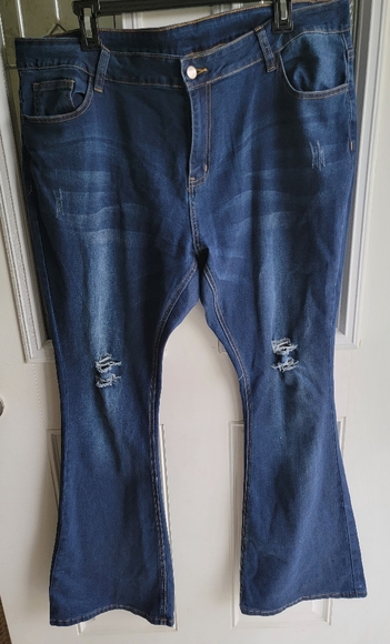 Denim - Ripped Flare Jeans